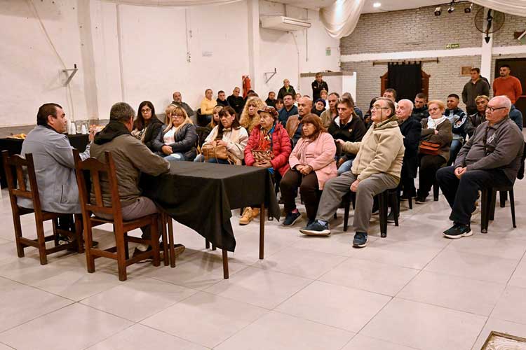 Representantes de instituciones de Rincón de Milberg apoyan la candidatura de Julio Zamora como intendente de Tigre