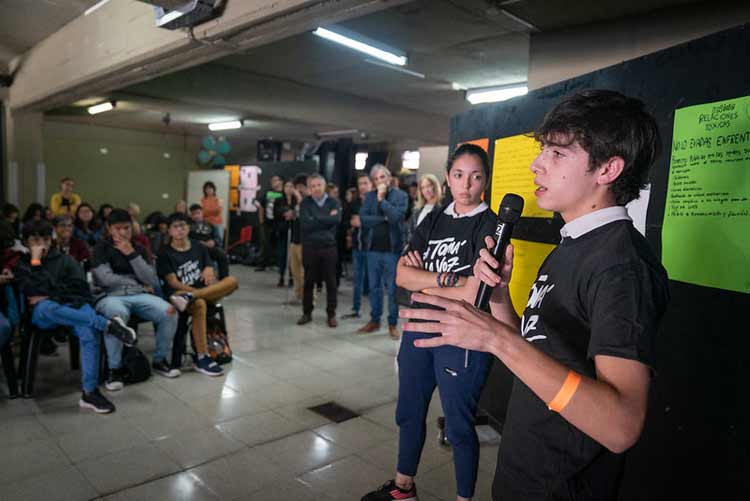 Alumnos de San Isidro aprenden sobre relaciones tóxicas