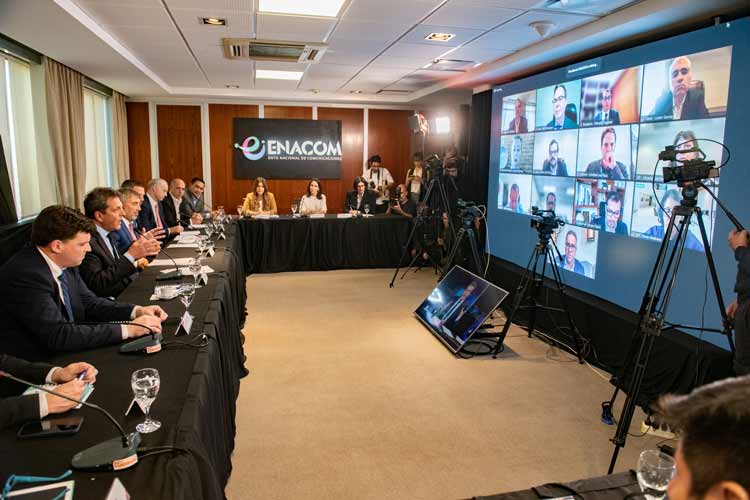 Sergio Massa anunció la habilitación del espectro para el Wi-Fi 6 en todo el país Sergio Massa anunció la habilitación del espectro para el Wi-Fi 6 en todo el país