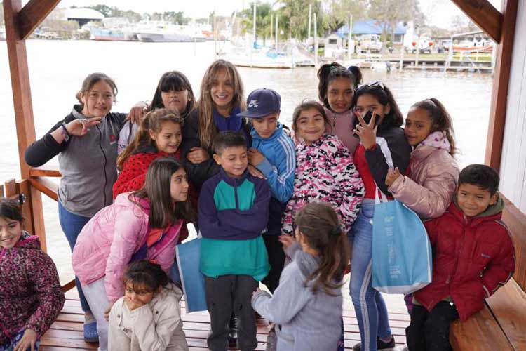 Malena Galmarini y Romina Barrios inauguran el Muelle Vecinal de las Infancias en Tigre