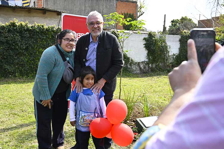 Julio Zamora, encabezó la inauguración de la renovación del Jardín N° 943 de General Pacheco