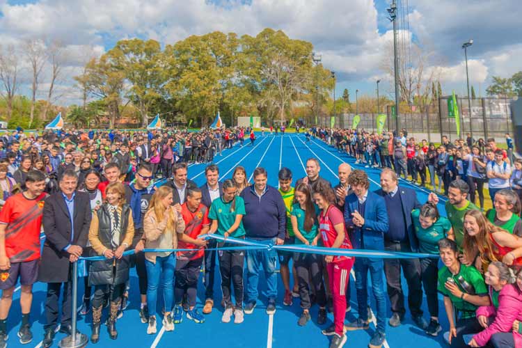 Juan Andreotti inauguró la nueva Pista de Atletismo junto a la Universidad de Luján