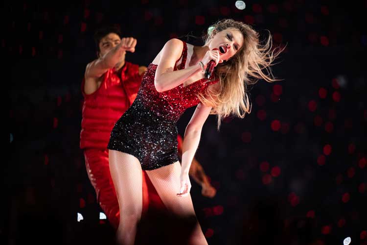 “The Eras Tour” de Taylor Swift rompe un récord de taquilla histórico