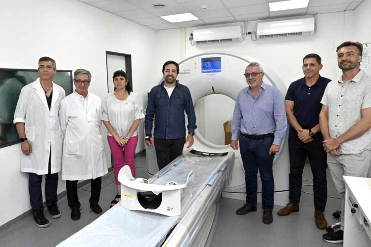 Julio Zamora y Nicolás Kreplak presentaron el nuevo tomógrafo del Hospital de General Pacheco