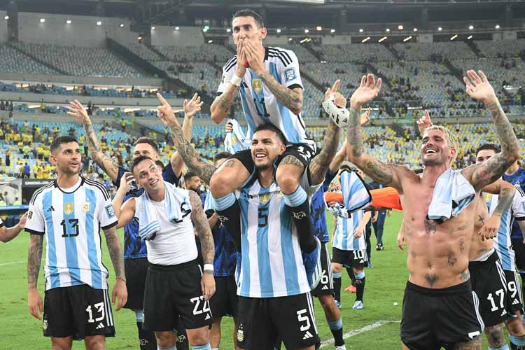 Argentina hizo historia en el Maracaná y dejó a Brasil sin invicto como local en Eliminatorias