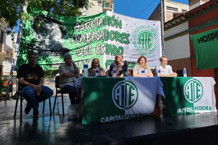 Catalano, de ATE Capital, llamó a construir un amplio frente y a marchar en defensa del empleo