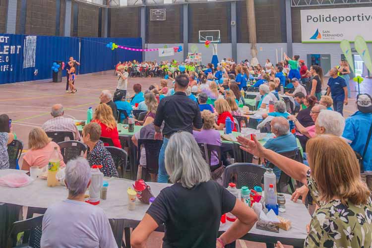 Jornada de Alegría y Baile: Adultos Mayores de San Fernando cierran el año deportivo