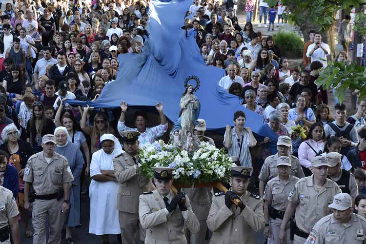 En el Día de la Virgen en Tigre