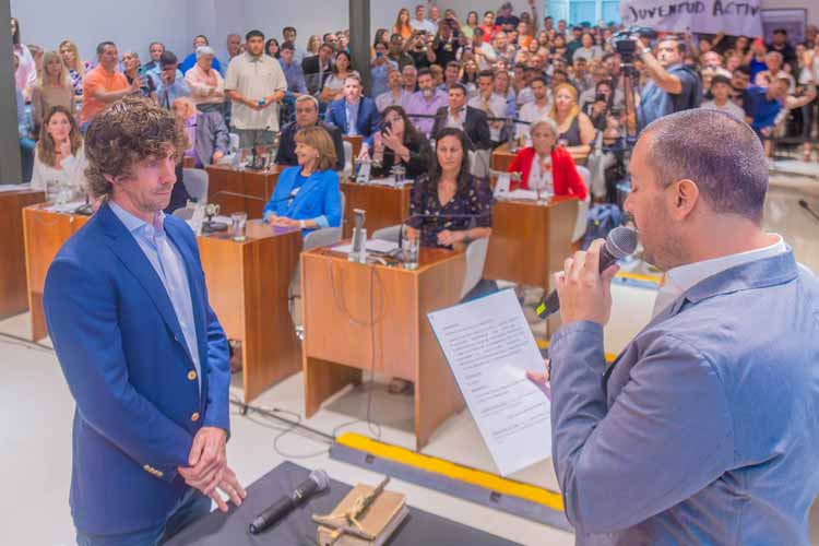 Juan Andreotti asumió un nuevo mandato como Intendente de San Fernando Juan Andreotti asumió un nuevo mandato como Intendente de San Fernando