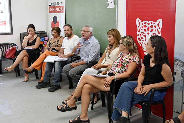 Julio Zamora encabezó una nueva reunión del Consejo Local de Infancia en Don Torcuato Julio Zamora encabezó una nueva reunión del Consejo Local de Infancia en Don Torcuato