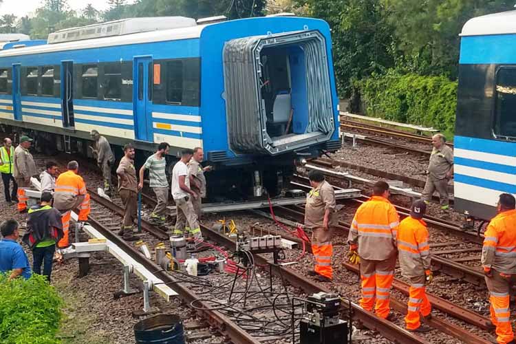 Descarriló un tren en la estación Tigre Descarriló un tren en la estación Tigre