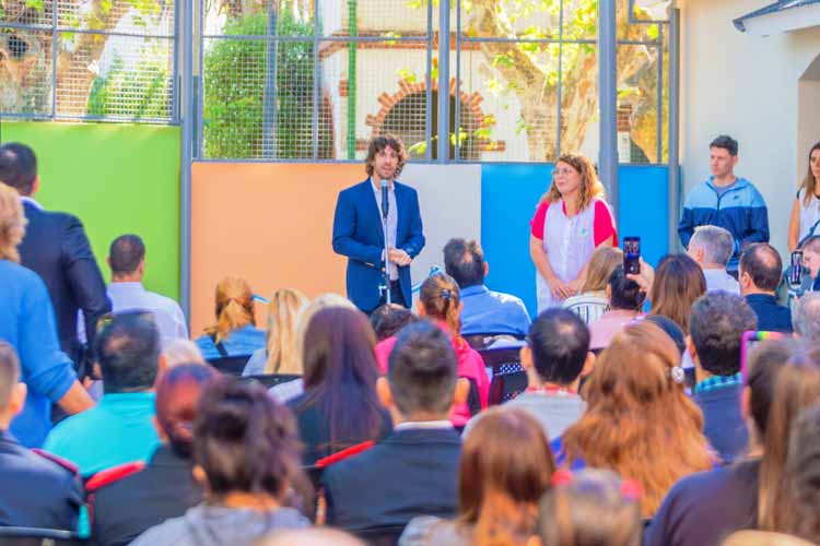 Juan Andreotti inauguró la renovación de la escuela de Educación Especial N°501 en San Fernando