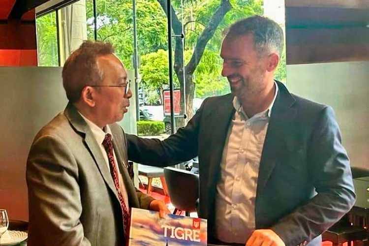 El embajador de Malasia busca fortalecer lazos con Tigre