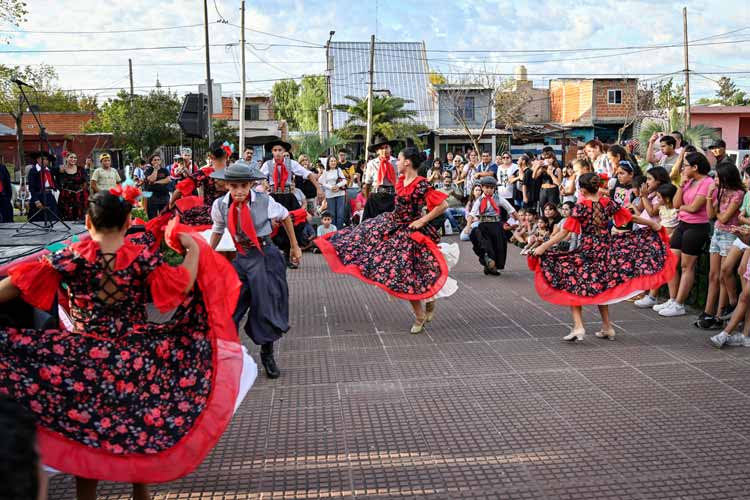 Tigre festejó el 81 aniversario de Las Tunas con gran convocatoria comunitaria