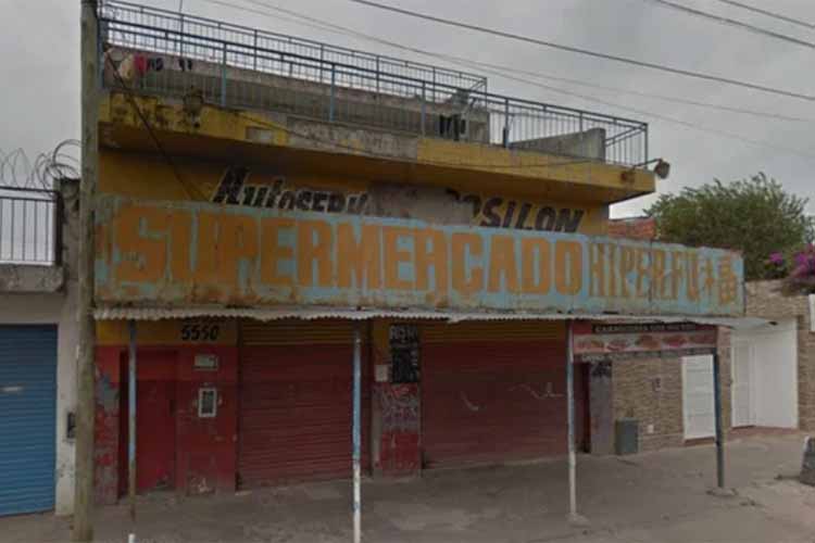 El dueño de un supermercado chino en José C. Paz mató a delincuente que intento de asaltarlo El dueño de un supermercado chino en José C. Paz mató a delincuente que intento de asaltarlo