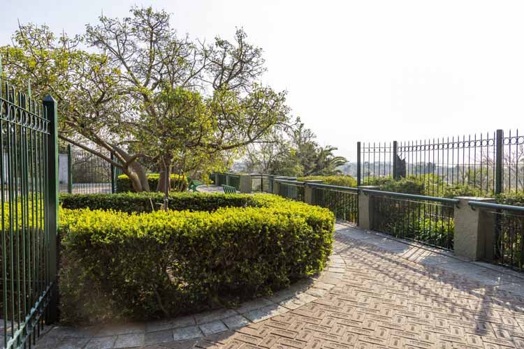 El Paseo de los Tres Ombúes de San Isidro vuelve a brillar tras su restauración El Paseo de los Tres Ombúes de San Isidro vuelve a brillar tras su restauración