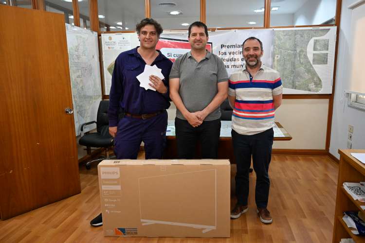 General Pacheco tiene un nuevo ganador del programa “Si Cumplís, Ganás” del Municipio de Tigre. General Pacheco tiene un nuevo ganador del programa “Si Cumplís, Ganás” del Municipio de Tigre.