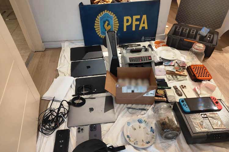 Operativo antidrogas en San Isidro Operativo antidrogas en San Isidro