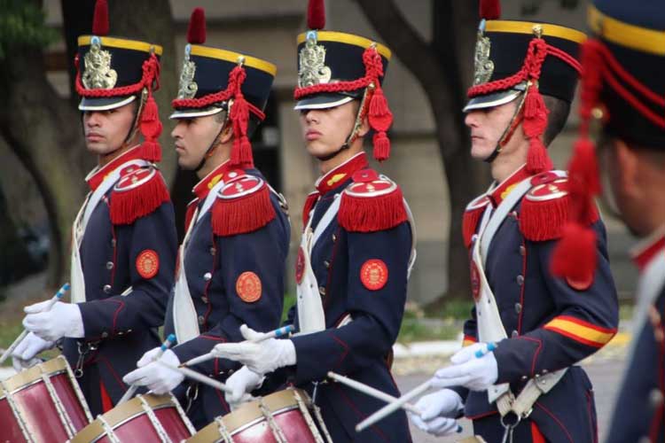 San Isidro homenajea a San Martín con gran desfile San Isidro homenajea a San Martín con gran desfile