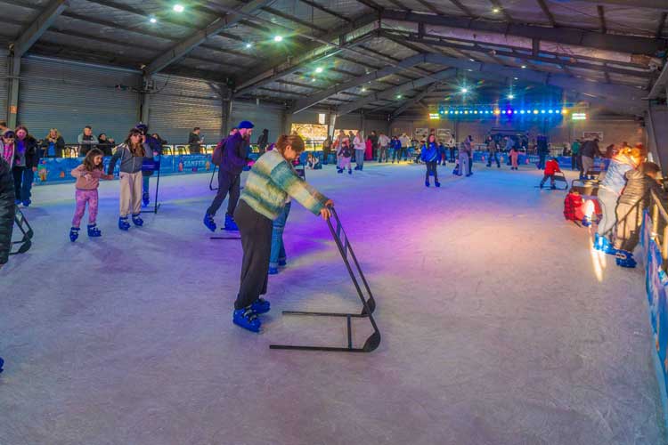 Pista de patinaje sobre hielo llega a San Fernando Pista de patinaje sobre hielo llega a San Fernando