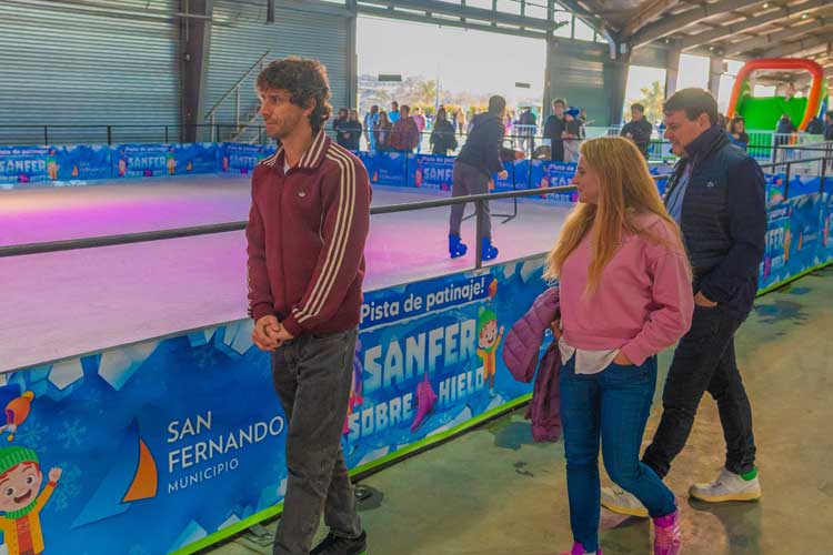 Pista de patinaje sobre hielo llega a San Fernando Pista de patinaje sobre hielo llega a San Fernando