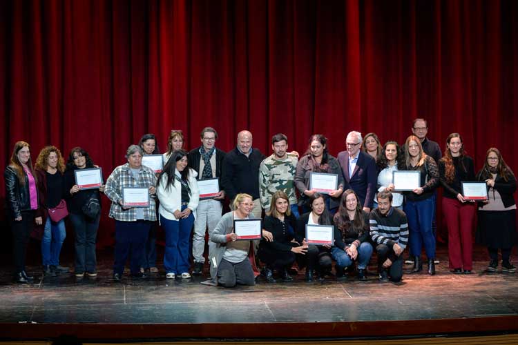 Julio Zamora reconoció a más de 125 cooperadoras escolares de Tigre y destacó su labor en la educación pública