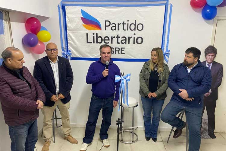 El Partido Libertario inauguró su primer local en Tigre con fuertes críticas a la política tradicional El Partido Libertario inauguró su primer local en Tigre con fuertes críticas a la política tradicional
