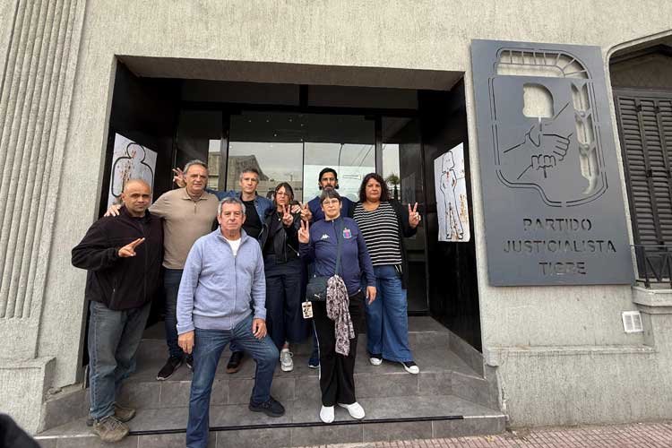 Candidatos de Fuerza Patria cuestionaron a Zamora por la situación del PJ en Tigre Candidatos de Fuerza Patria cuestionaron a Zamora por la situación del PJ en Tigre