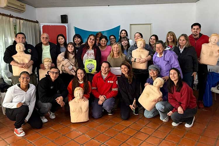 Tigre: vecinos participaron de una capacitación en RCP, maniobra de Heimlich y uso de desfibriladores