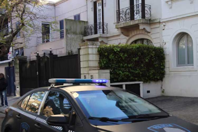 Cayó la banda que robó en la casa de Pampita: ocho detenidos en Once y La Boca Cayó la banda que robó en la casa de Pampita: ocho detenidos en Once y La Boca