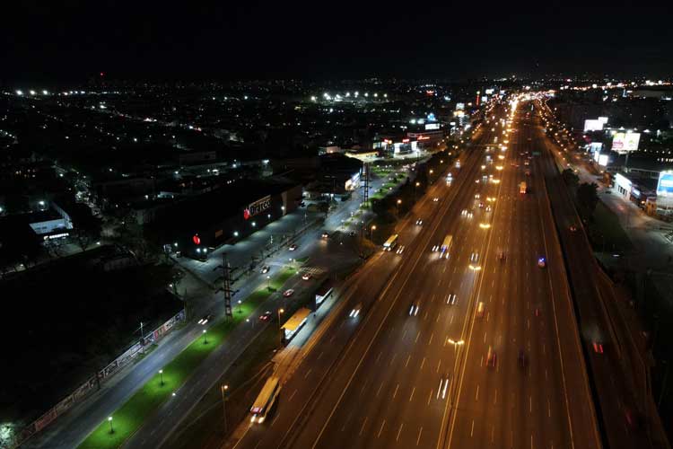 San Isidro renueva las luminarias de Panamericana con tecnología LED San Isidro renueva las luminarias de Panamericana con tecnología LED