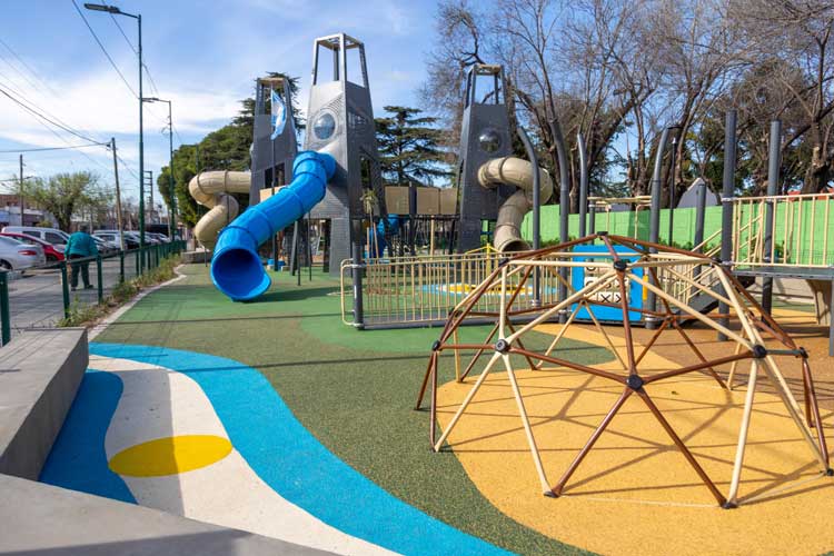 San Isidro avanza con un plan integral de renovación de plazas y parques en todos los barrios San Isidro avanza con un plan integral de renovación de plazas y parques en todos los barrios