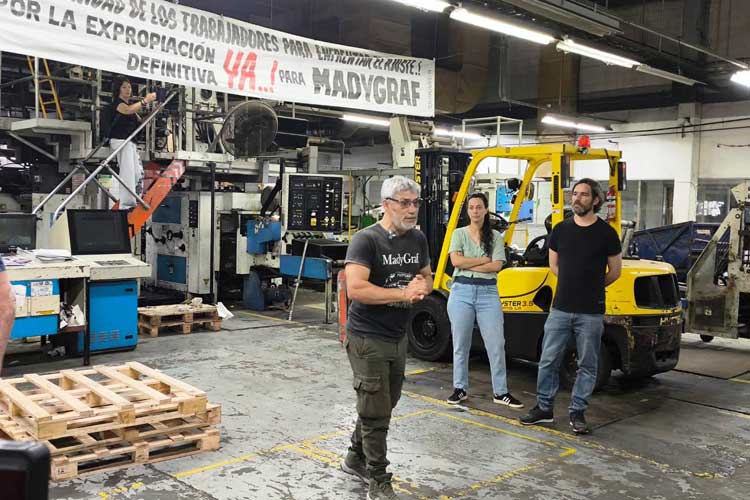Nicolás Del Caño recorrió Madygraf donde cuestionó al gobierno y la Justicia por el aval a Santilli Nicolás Del Caño recorrió Madygraf donde cuestionó al gobierno y la Justicia por el aval a Santilli