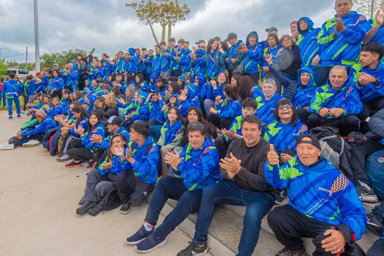 Más de 350 vecinos de San Fernando viajan a Mar del Plata para representar al distrito en las finales de los Juegos Bonaerenses 2025 Más de 350 vecinos de San Fernando viajan a Mar del Plata para representar al distrito en las finales de los Juegos Bonaerenses 2025