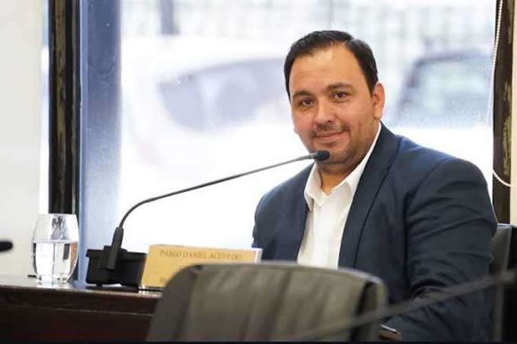 Pablo Acevedo cuestionó la aprobación de una torre en Rincón de Milberg