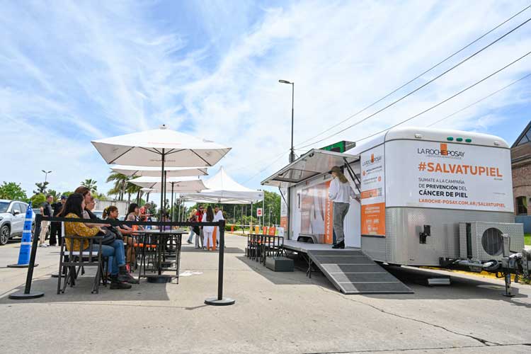 El Municipio de Tigre impulsó la campaña “Salvá Tu Piel” con controles gratuitos en la estación de trenes