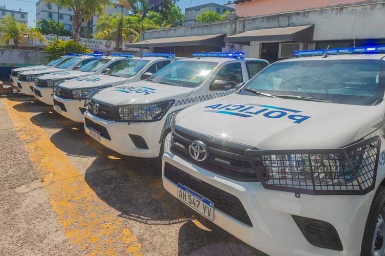 San Fernando incorporó 8 nuevos móviles policiales y refuerza la seguridad con cámaras con inteligencia artificial San Fernando incorporó 8 nuevos móviles policiales y refuerza la seguridad con cámaras con inteligencia artificial