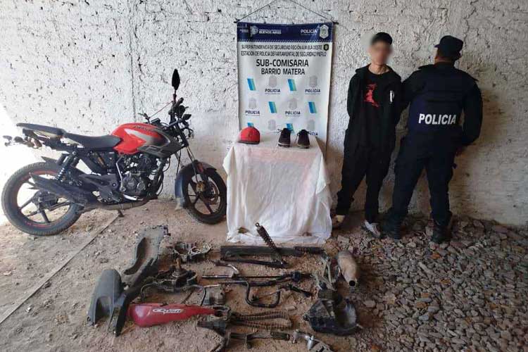 Merlo: Detuvieron a un joven prófugo que había robado una moto de gran cilindrada Merlo: Detuvieron a un joven prófugo que había robado una moto de gran cilindrada