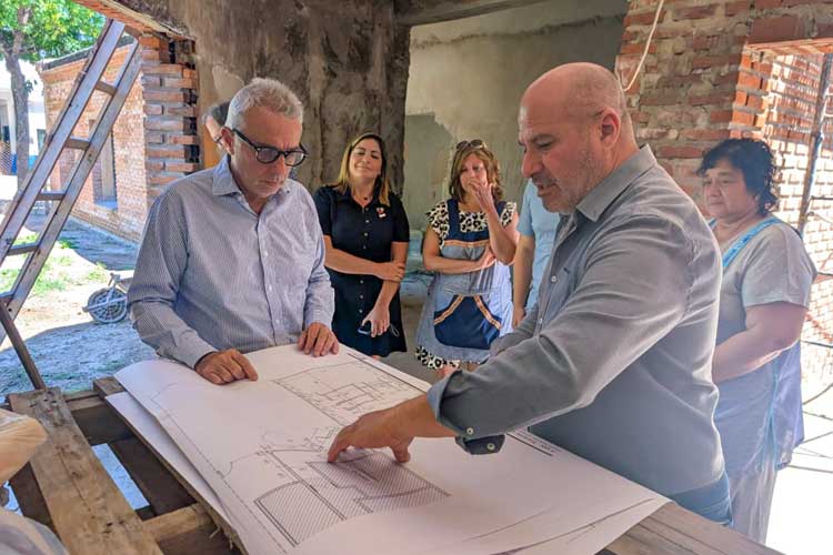 Julio Zamora supervisó la ampliación del Jardín de Infantes N°935 en Troncos del Talar Julio Zamora supervisó la ampliación del Jardín de Infantes N°935 en Troncos del Talar