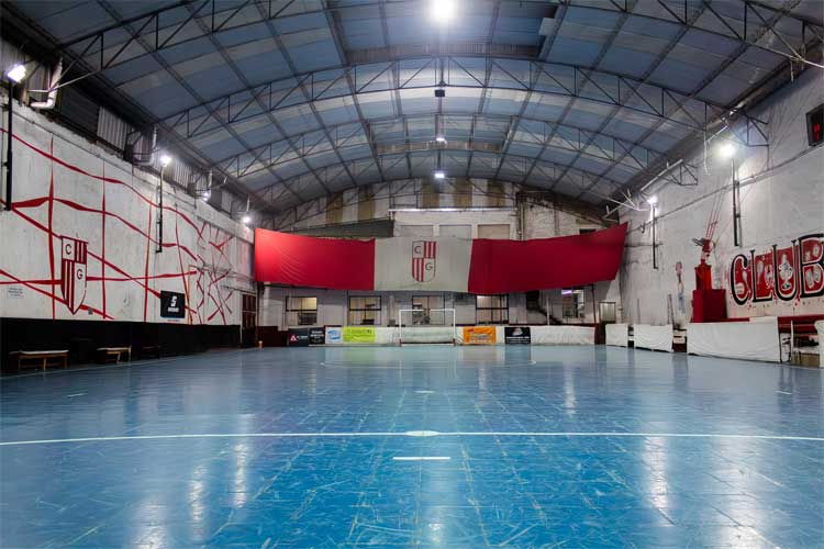 La AFA suspendió por dos años al Club Glorias de Tigre en la disciplina futsal por irregularidades en planillas oficiales La AFA suspendió por dos años al Club Glorias de Tigre en la disciplina futsal por irregularidades en planillas oficiales