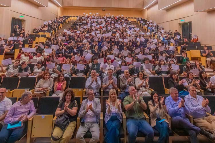 500 estudiantes finalizaron las pasantías educativas municipales en San Fernando