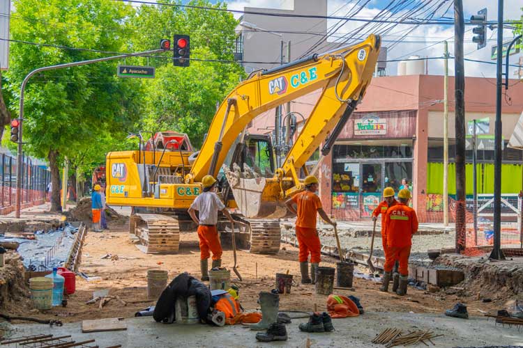 Avanza la renovación de la Avenida Perón en San Fernando con pavimento de hormigón para tránsito pesado Avanza la renovación de la Avenida Perón en San Fernando con pavimento de hormigón para tránsito pesado