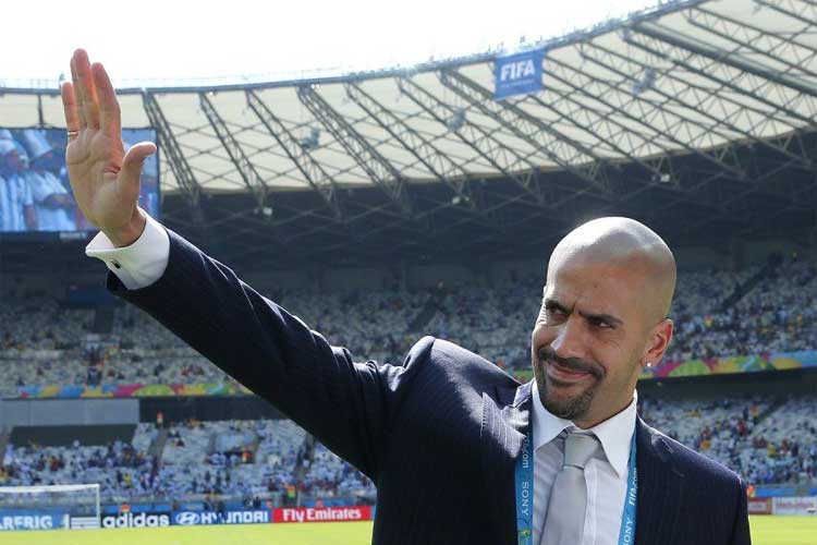 El Tribunal de Disciplina suspendió a Verón y a 11 jugadores por el pasillo polémico El Tribunal de Disciplina suspendió a Verón y a 11 jugadores por el pasillo polémico