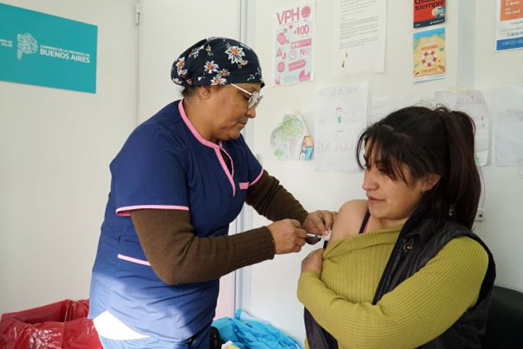 Más de 140 mil vacunados contra el dengue en PBA
