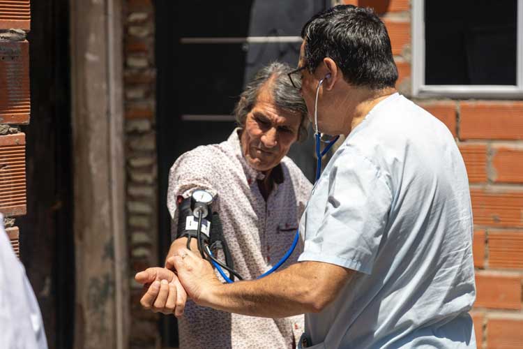 San Isidro lanza rondas sanitarias casa por casa para reforzar la atención primaria en los barrios