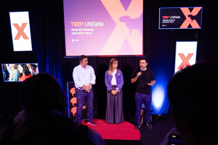 TEDxUNDelta debutó con 16 oradores y más de 250 participantes en la Universidad Nacional del Delta