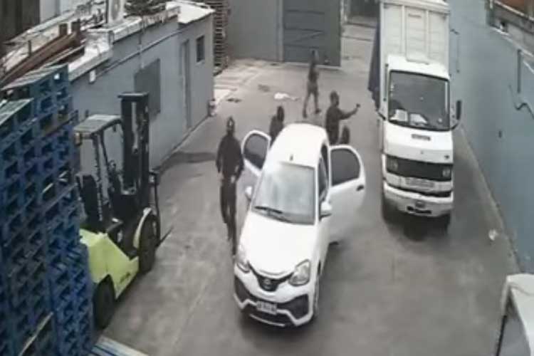 Golpe comando a un supermercado mayorista de Los Polvorines: cinco encapuchados armados coparon el depósito