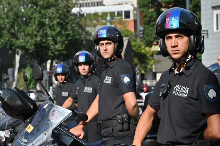 La Policía de la Ciudad suma equipamiento, vehículos y uniformes renovados