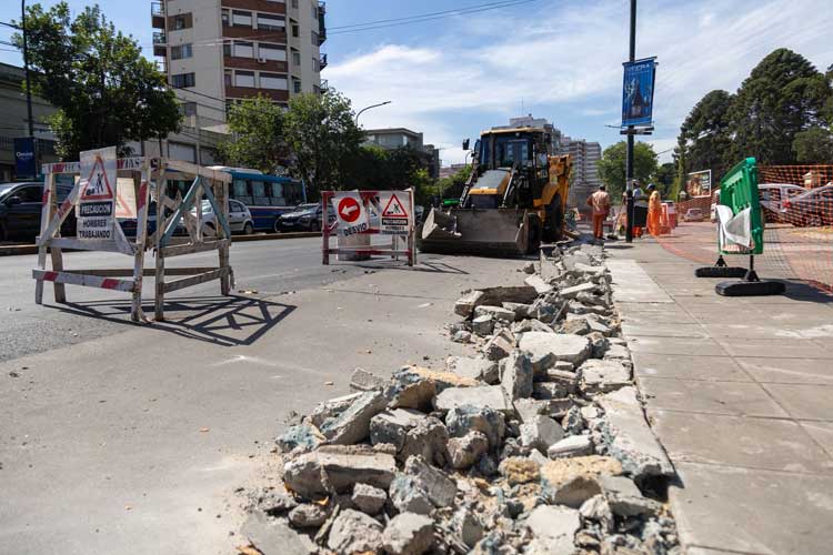 Avanzan las obras viales en el cruce de Centenario y Márquez en San Isidro