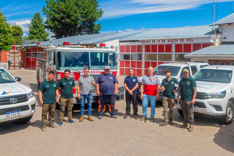 La donación de San Fernando llegó a los bomberos de la Patagonia que combaten los incendios forestales